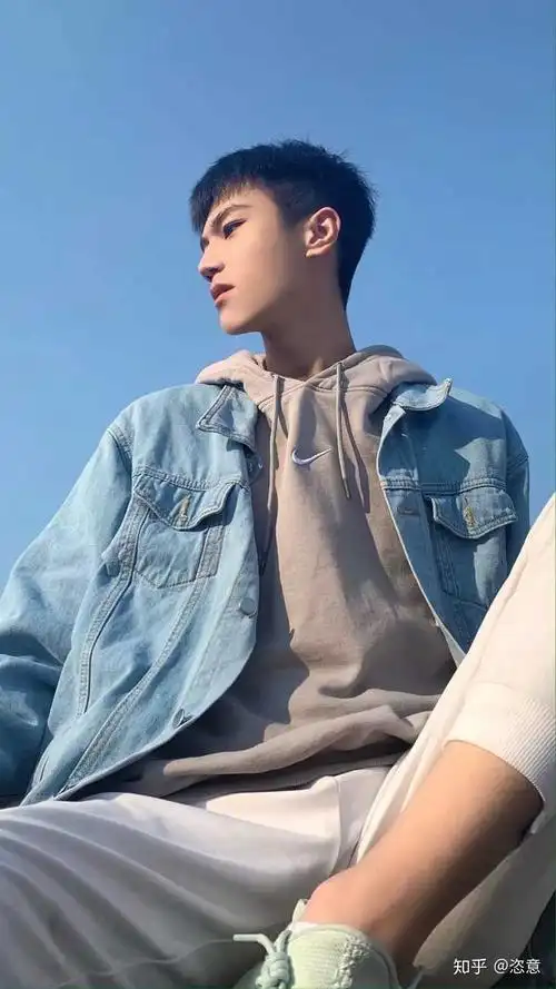 有没有什么养眼的帅哥壁纸?