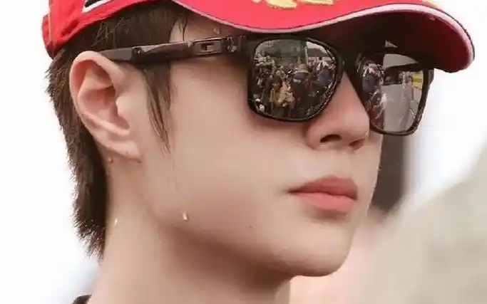 " 85号王一博 9898