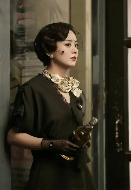 女明星民国造型:景甜典雅,刘诗诗温婉,宋轶俏皮可爱.