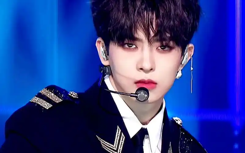 那些因团糊被红人粉霸凌的五代神颜男爱豆候选人!