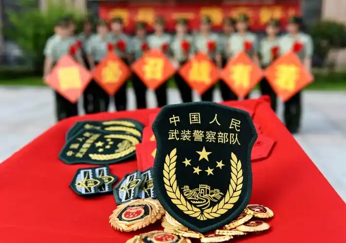 合肥武警:女兵含泪别军营 高呼"若有战召必回"!