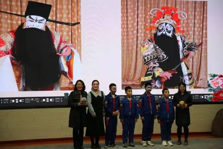 资讯| 开学第一课 "京"润少年心_京剧_艺术_文化