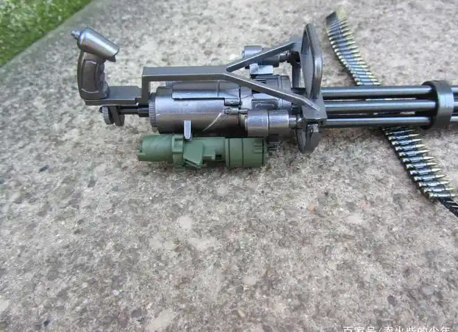 威力巨大的新型激光加特林机枪,未来朝哪个方向发展,期待