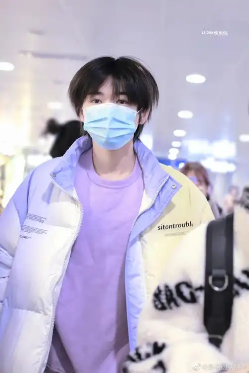 凝聚v力量##说给宋亚轩的晚安心语#红橙黄粉薄荷绿青蓝紫色系96各