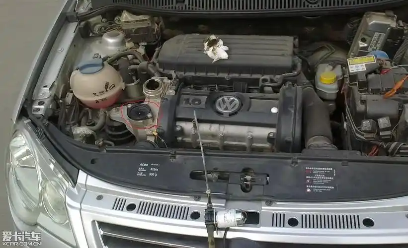 机油加注口下面的盖子用啥用?