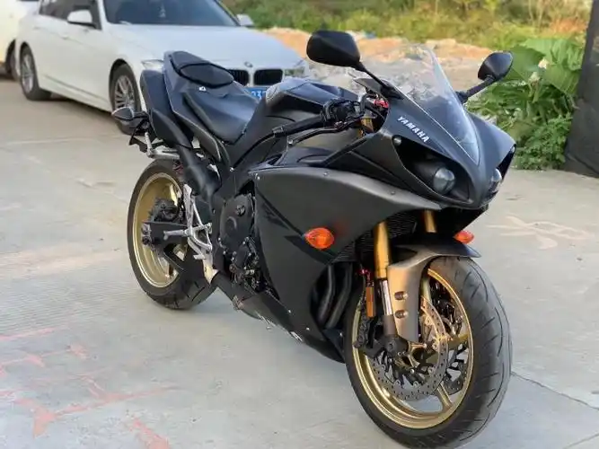 供应2010年雅马哈r1