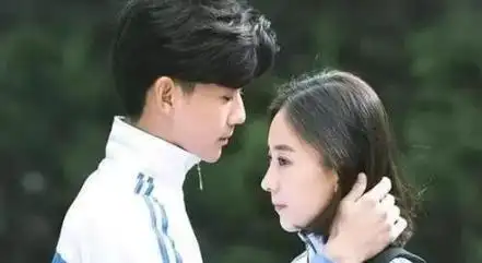 男女对视3秒定律从眼神判断有没有来电