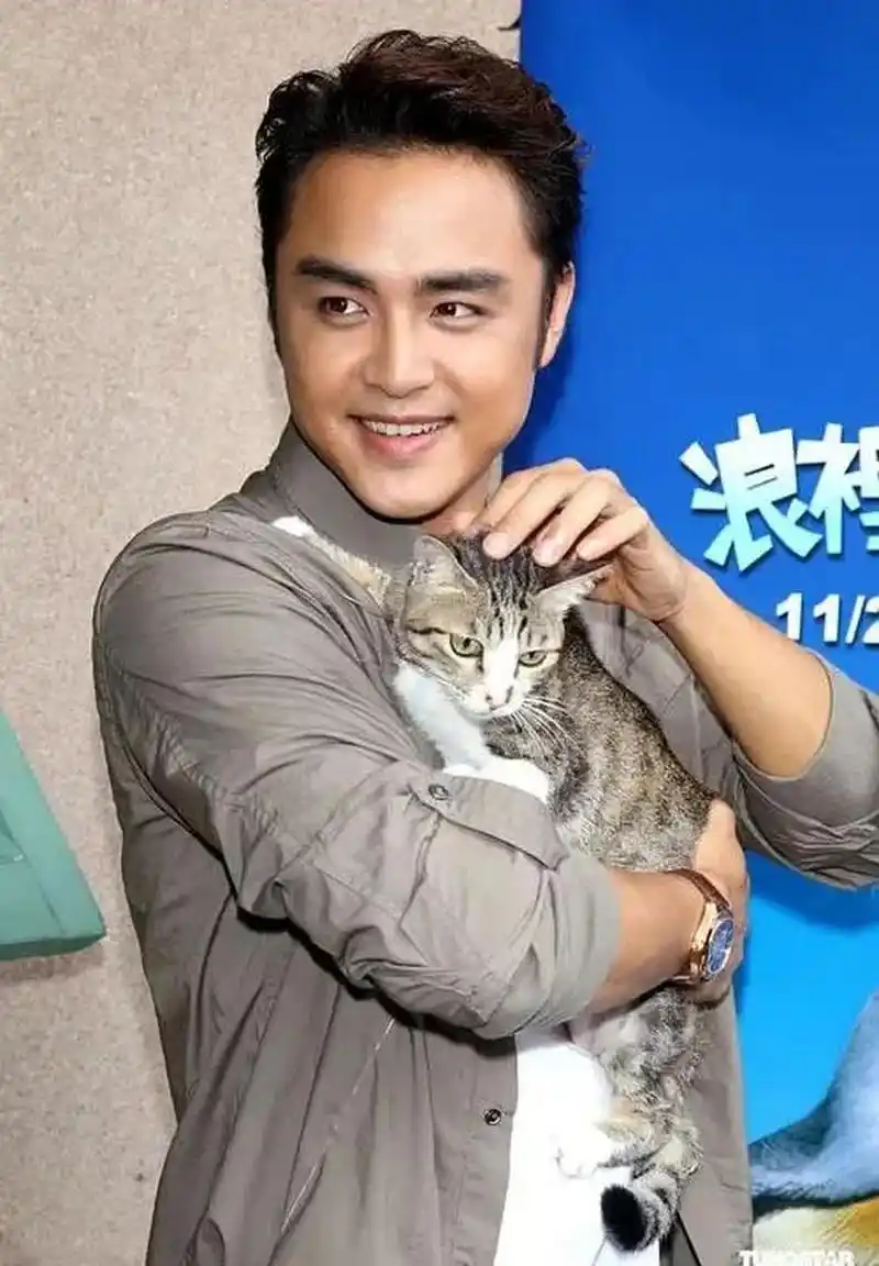 4月24日,虽然张庭夫妇的传销事情,有媒体爆出不少明道与张庭的赫照