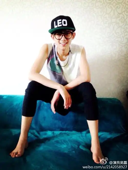 吴磊生活照