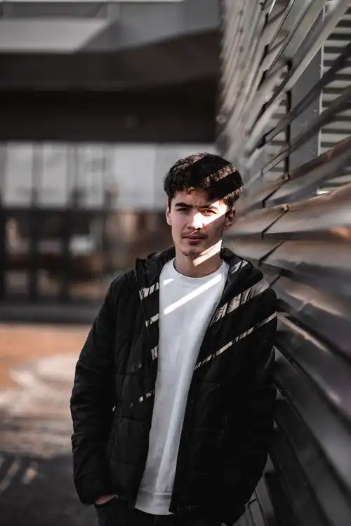 成熟帅气男人生活照图片成熟帅气男人生活照图片大全