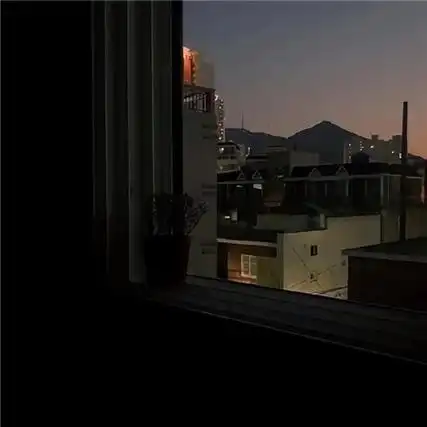 暗黑丧系很有质感的高级背景图 悲伤没有意义生活还要继续