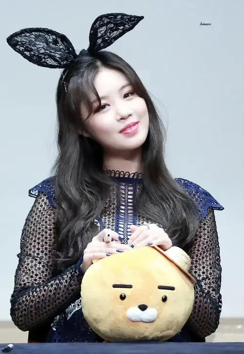 徐穗珍 soojin /图源见logo 676767侵删