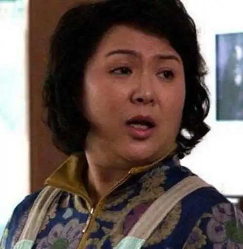 59岁普超英情满珠江与左翎搭档如今身体变胖成妈妈专业户