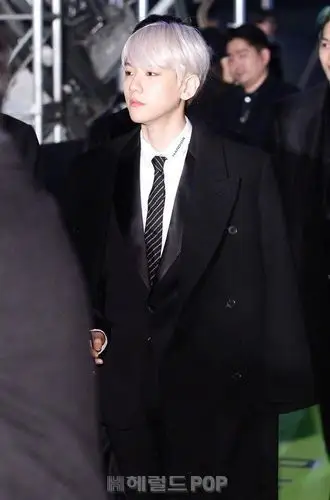 边伯贤我清醒不下车不后悔