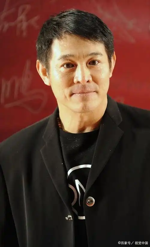 连拍6部烂片,张晋为何成为不了李连杰?吴京早已给出