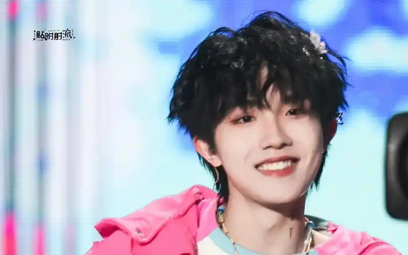 苏新皓新音开麦合集,别挽尊了同事丝,根本不是一个level