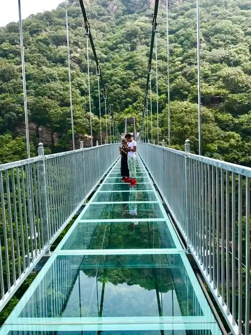 灯台架悬崖玻璃吊桥 潭瀑幽谷 悬崖栈道