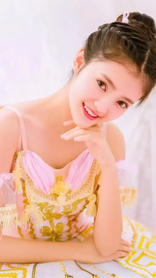 活泼俏丽舞蹈美女写真,高清图片,手机锁屏桌面-壁纸族
