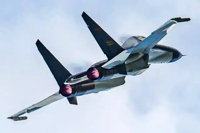 沈飞歼11bs重型战斗机国产军机颜值巅峰傲气雄鹰精工细作