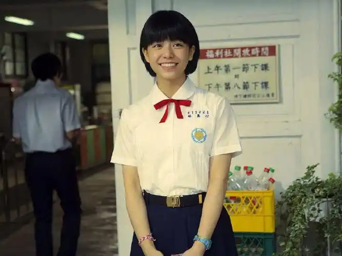 《西虹市首富》女主角宋芸桦 果然是耐看型美女