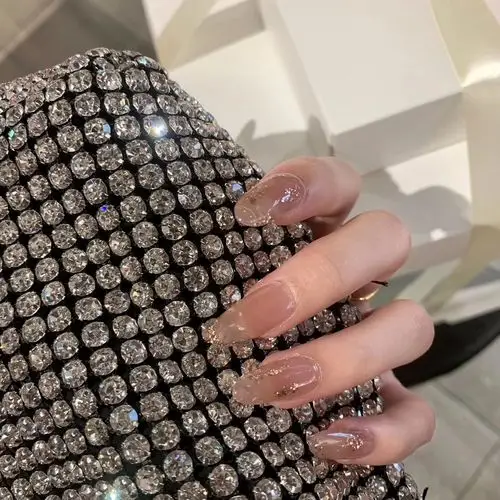 成品甲片小可爱做美甲伤指甲的小可爱,可以试试成品甲片