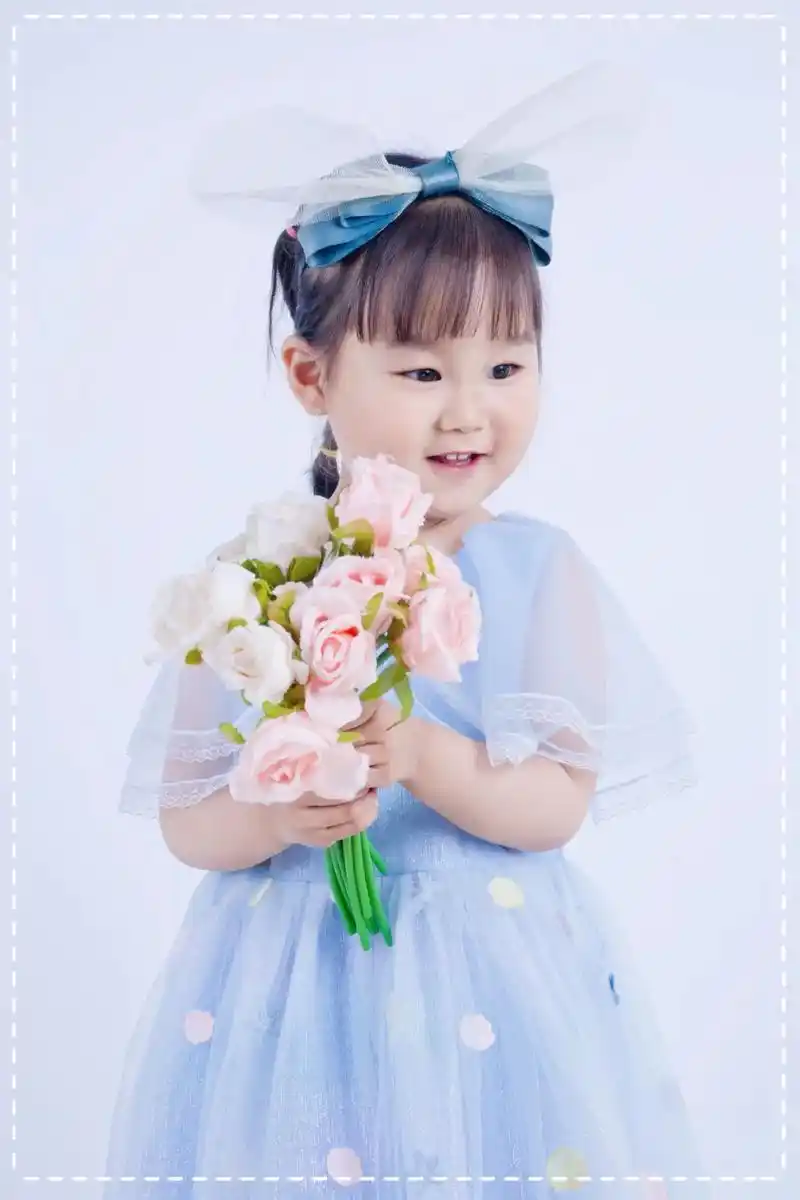 宝宝的三岁生日照片
