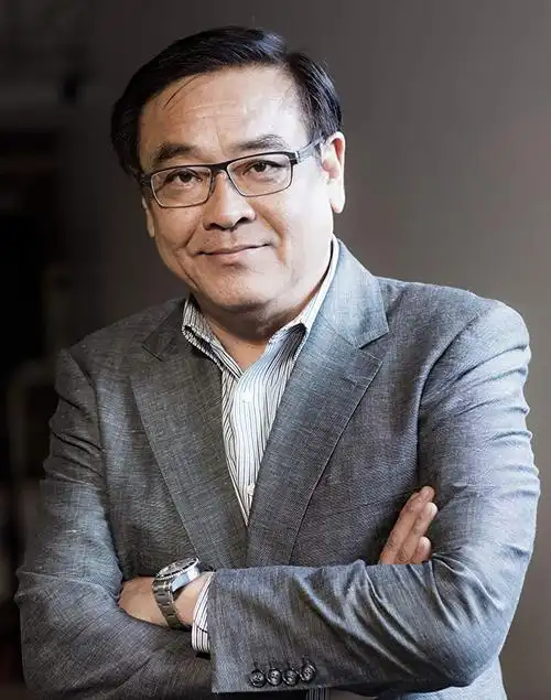 尔冬升 tung-shing yee尔冬升是香港影坛现在最值得尊敬的四个导演