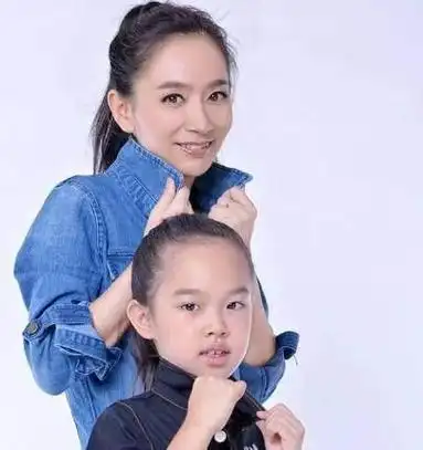 和王为念合作9年,因小香玉险撕破脸,嫁大15岁教授身家过亿_网易订阅