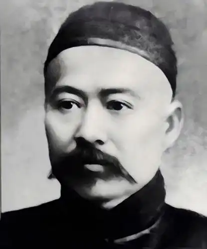 探秘李鸿章家族:父亲打开仕途之门,后代家字辈三兄弟皆为企业家