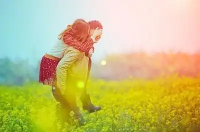 安慰女朋友的暖心句子大全