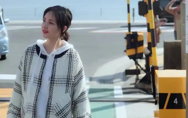 重生中的美女演员曾被传是李易峰初恋如今34岁却还单身