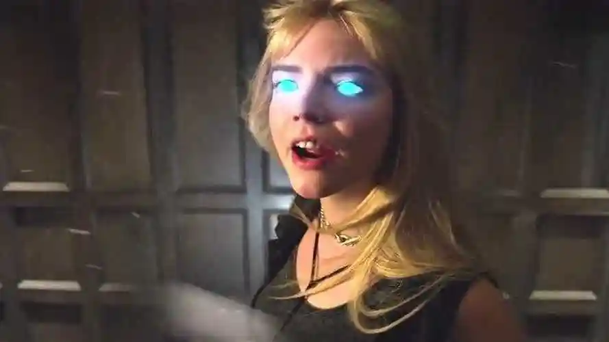 新变种人秘客妹子登场据说这个女人还打败过多玛姆