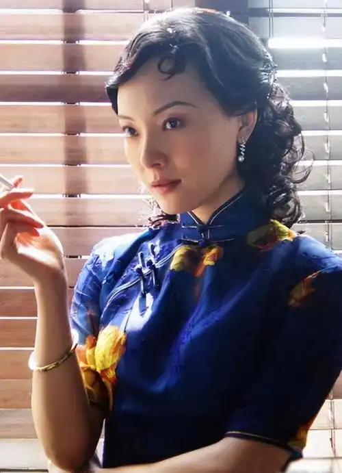 陈好:《纸醉金迷》