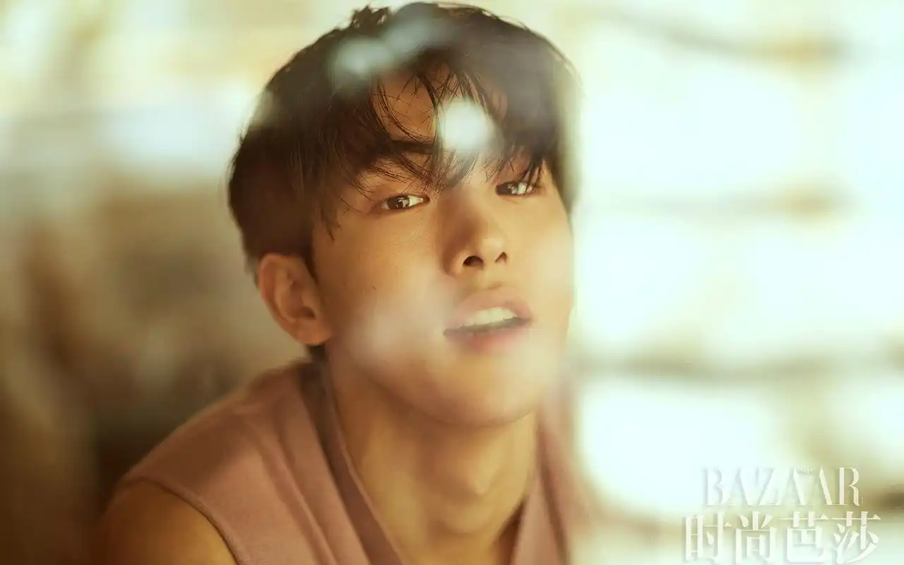 韩国男星南柱赫时尚帅气写真唯美桌面壁纸下载高清大图预览1920x1200