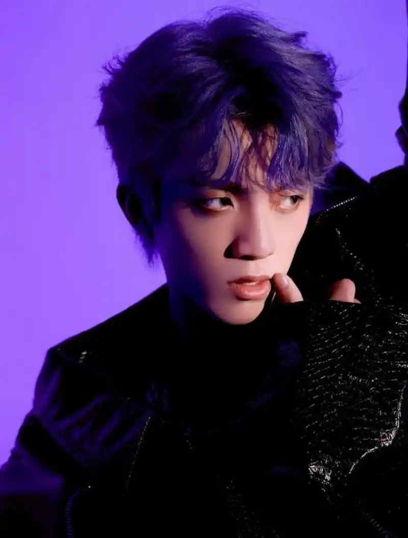 孙亦航全新ep《紫色效应》上线 重重迷雾后 少年走出困境    4月30日