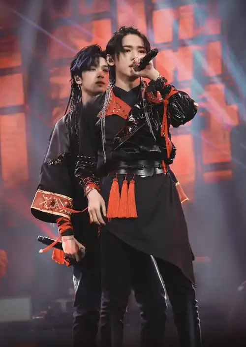 啊啊啊啊啊啊我爱死了(图源网络,抱图吱声)宋亚轩严浩翔刀马旦热度(61