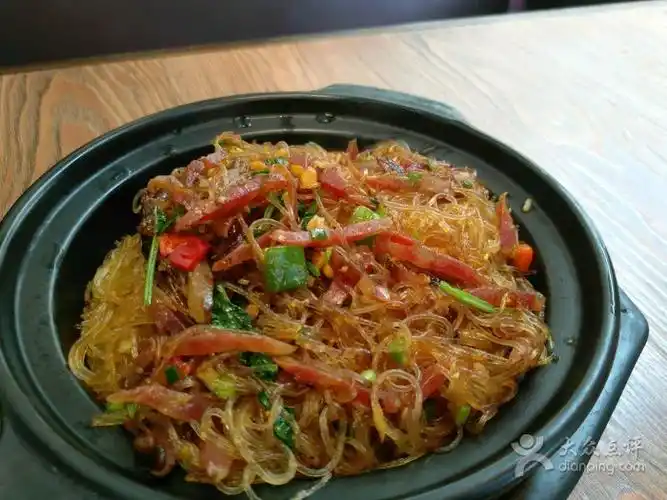 啫啫腊味粉丝煲