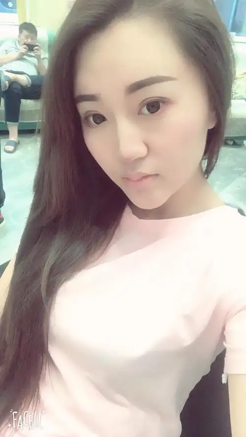 艺迅 晓晓(小十七)关注浪璇11号生日会照片_艺迅 晓晓(小十七)关注浪