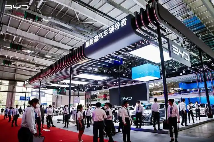 比亚迪2022款唐ev,海豹联袂登场,续写新能源热销传奇|长春车展