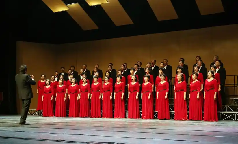 山东省老干部艺术团合唱团演出掠影