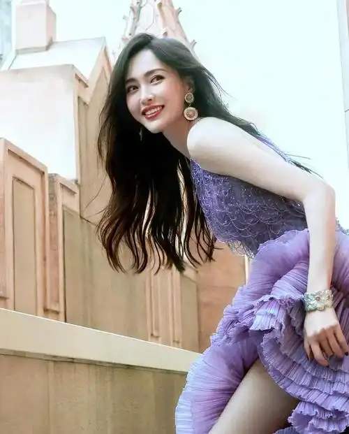 美女系列壁纸第188期唐嫣