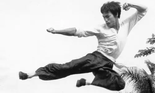 永远的遗憾,永久的传奇! 揭秘李小龙的传奇人生--图说天下--中原网