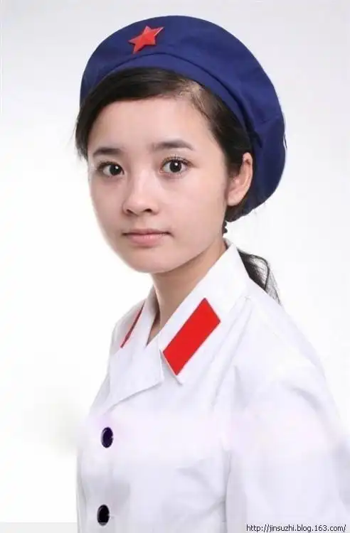 海军女兵服装