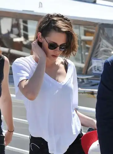 短发女生不如长发女生漂亮?看了克里斯汀才明白,错的多么离谱