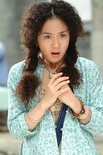 一个叫李依晓的!