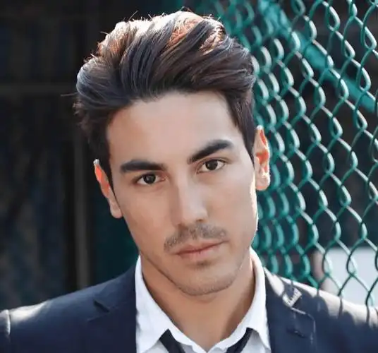 中英混血内娱男星,湖南台真的好爱他!_白梓轩_剧集_发展