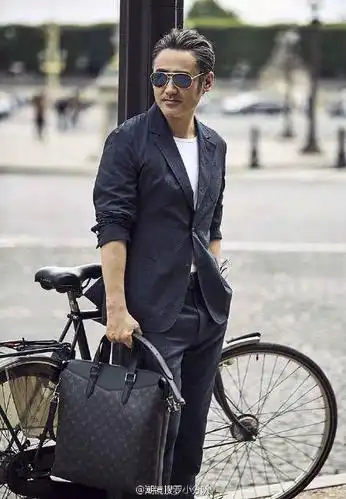 王凯牛仔搭西装大玩叛逆绅士,雅痞大叔吴秀波杨烁表示还太嫩