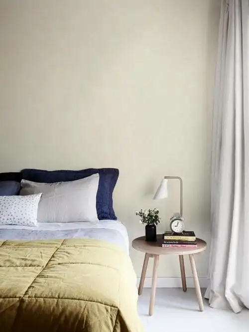 可罗雅墙布和墙纸哪个更好一点的呢?