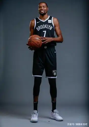 奇怪!杜兰特这么瘦,是怎么能够打nba的?