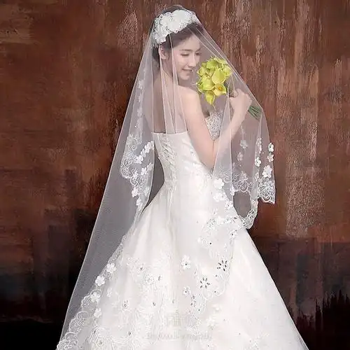 com]白色唯美蕾丝花边遮面超长新娘头纱 购买戳来源